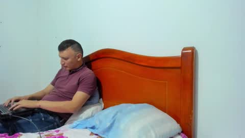 Emma - Mike online show from 10/22/25, 03:51