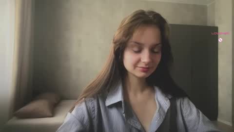Snapshot of no_rose_without_a_thorn chatting on 05/21/26, 03:24 Nora online show from 05/21/26, 03:24