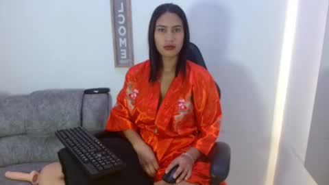noa_bloom online show from 09/10/25, 07:36