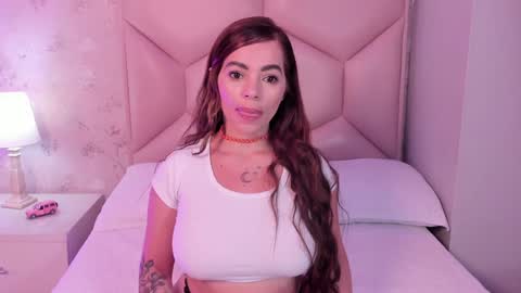   ambarsulliva  online show from 01/15/25, 11:43
