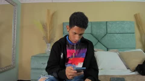 Snapshot of noaahtylor chatting on 05/02/26, 04:06 Noah online show from 05/02/26, 04:06