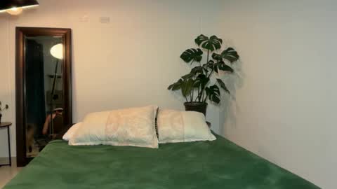 noah_and_steven online show from 06/11/26, 12:32