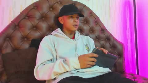 Noah Blake online show from 09/23/25, 02:36