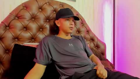 Noah Blake online show from 09/24/25, 02:59