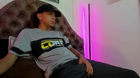 Noah Blake online show from 09/30/25, 02:38