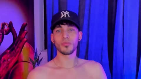 Snapshot of noah_brigth chatting on 11/20/25, 01:17 Noah Brigth online show from 11/20/25, 01:17