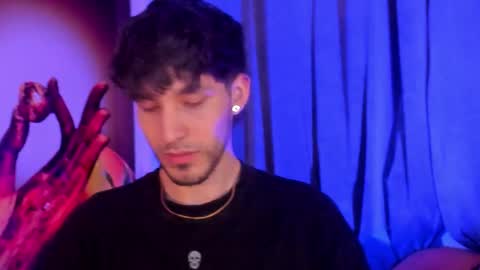 Snapshot of noah_brigth chatting on 11/30/25, 07:18 Noah Brigth online show from 11/30/25, 07:18