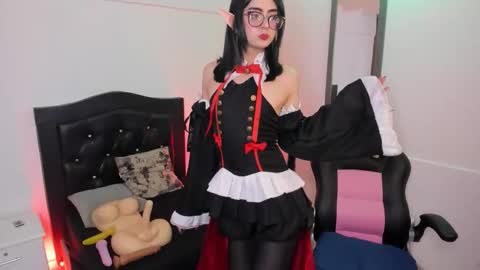 Snapshot of noah_cherry chatting on 12/23/25, 03:15 Anna Cherry online show from 12/23/25, 03:15