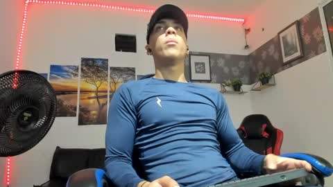 Snapshot of noah_flynn1 chatting on 03/01/26, 11:01 noah_flynn1 online show from 03/01/26, 11:01