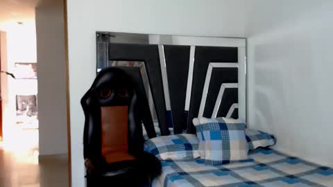 Noah Harris01 online show from 11/22/25, 02:05