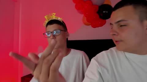 Snapshot of noah_jayden chatting on 09/23/25, 07:28 Noah Jayden online show from 09/23/25, 07:28