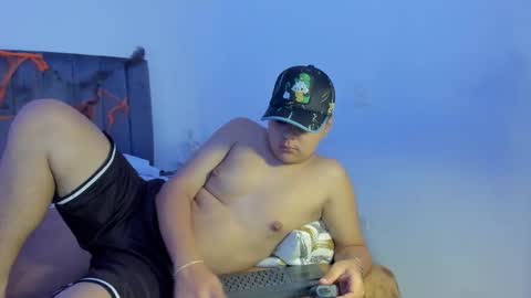 Snapshot of noah_jayden chatting on 10/30/25, 07:36 Noah Jayden online show from 10/30/25, 07:36