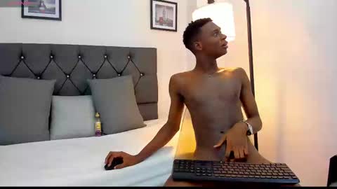 noah_johes online show from 02/26/25, 06:37