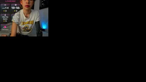 Snapshot of noah_lambert chatting on 10/25/25, 10:56 Noah online show from 10/25/25, 10:56