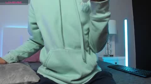    online show from 12/08/24, 11:57