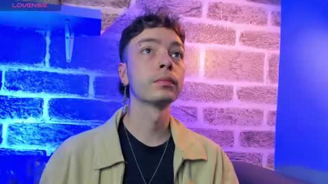    online show from 09/18/25, 12:29