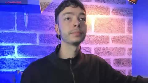    online show from 09/23/25, 12:41