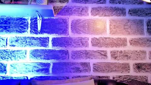    online show from 09/28/25, 12:54