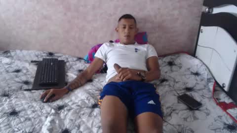 Snapshot of noah_roberts_ chatting on 01/24/25, 01:03 Noah online show from 01/24/25, 01:03