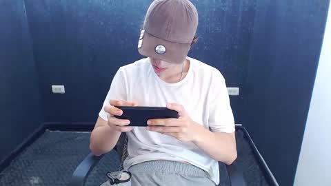 noah_sokolov online show from 11/09/25, 02:26