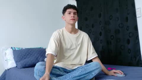 noah tyler  online show from 10/28/25, 05:48