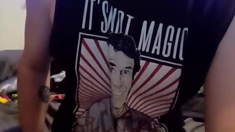 Noah Wesley online show from 11/16/25, 02:28