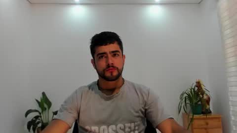 LIAM- noah online show from 12/01/25, 01:27