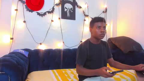 Snapshot of noahjhonson69 chatting on 11/22/25, 07:02 noah online show from 11/22/25, 07:02