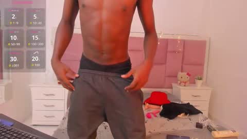 Snapshot of noahjhonson69 chatting on 11/27/25, 06:43 noah online show from 11/27/25, 06:43