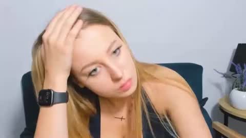 noahpretty online show from 10/20/25, 03:23