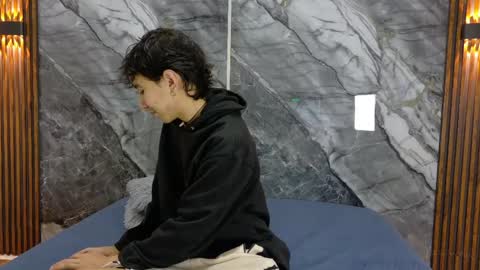 Snapshot of noahwalker__ chatting on 05/18/26, 11:05 online show from 05/18/26, 11:05