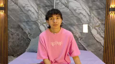 Snapshot of noahwalker__ chatting on 05/19/26, 11:05 online show from 05/19/26, 11:05