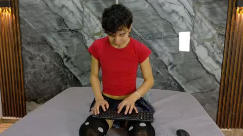 Snapshot of noahwalker__ chatting on 05/22/26, 11:16 online show from 05/22/26, 11:16