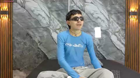 Snapshot of noahwalker__ chatting on 06/11/26, 11:08 online show from 06/11/26, 11:08