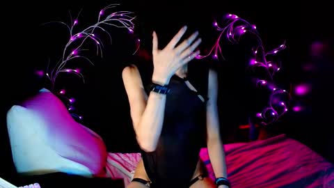 Snapshot of noahxtar chatting on 10/26/25, 02:06 Noah Xtar online show from 10/26/25, 02:06