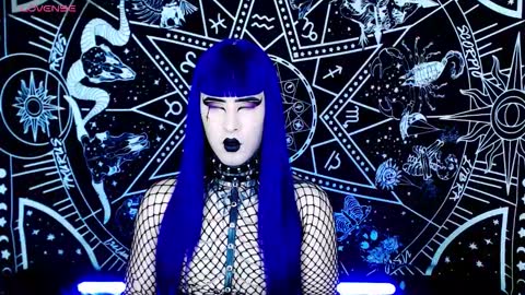 caroline online show from 10/30/25, 02:02