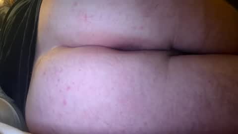 Snapshot of nocnyanal chatting on 10/12/25, 05:12 Dave online show from 10/12/25, 05:12