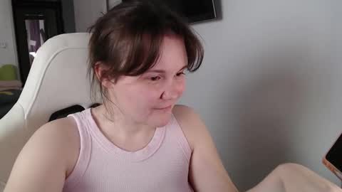 Snapshot of nodarell chatting on 11/30/25, 02:21 nodarell online show from 11/30/25, 02:21