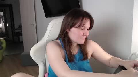 Snapshot of nodarell chatting on 12/02/25, 02:23 nodarell online show from 12/02/25, 02:23