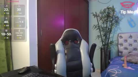 noelia_milfs online show from 06/22/26, 03:25