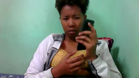 Snapshot of noella711128 chatting on 09/09/25, 09:20 noella711128 online show from 09/09/25, 09:20