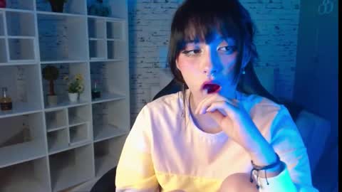 Noeva online show from 10/04/25, 12:08