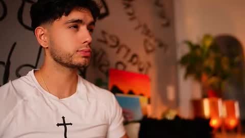 Snapshot of noha_miler chatting on 11/12/25, 09:36 kevin online show from 11/12/25, 09:36