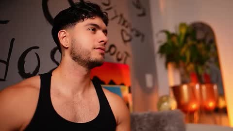 Snapshot of noha_miler chatting on 12/03/25, 11:14 kevin online show from 12/03/25, 11:14