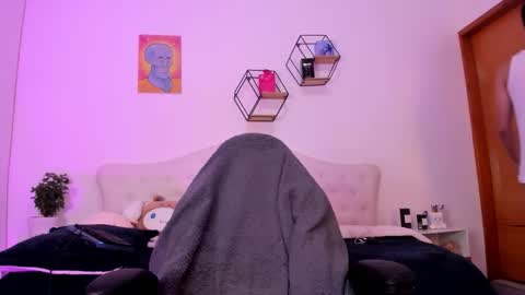 Snapshot of noha_natan chatting on 09/26/25, 12:14 noha_natan online show from 09/26/25, 12:14