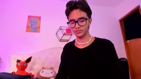 Snapshot of noha_natan chatting on 10/04/25, 12:03 noha_natan online show from 10/04/25, 12:03