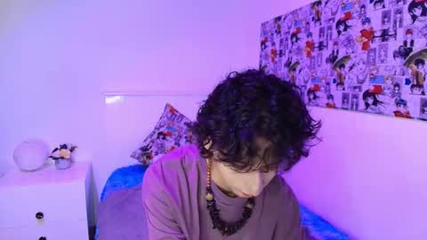 Snapshot of noidysis chatting on 10/14/25, 01:50 maxie online show from 10/14/25, 01:50