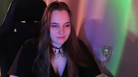 Snapshot of noir_ember_ chatting on 10/29/25, 01:46 noir_ember_ online show from 10/29/25, 01:46