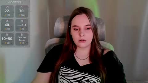 noir_ember_ online show from 07/09/26, 04:33