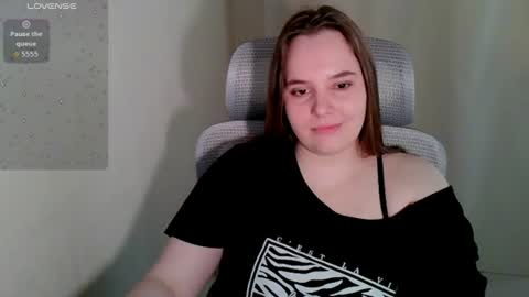 noir_ember_ online show from 07/28/26, 04:50